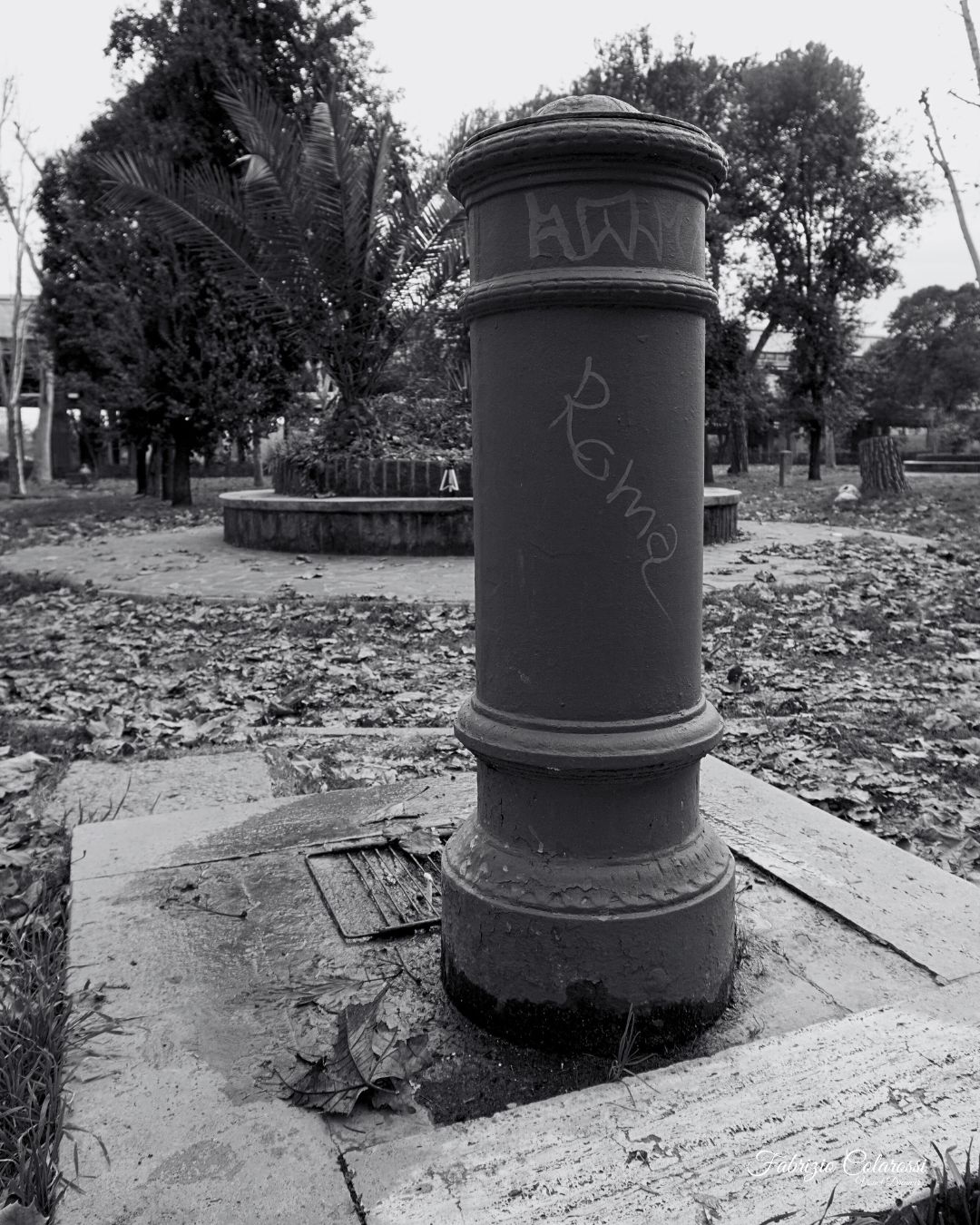 La rotonda a Via Calosso è un luogo storico per gli abitanti di Colli Aniene ma ormai è abbandonata a se stessa a causa delle frequentazioni del posto